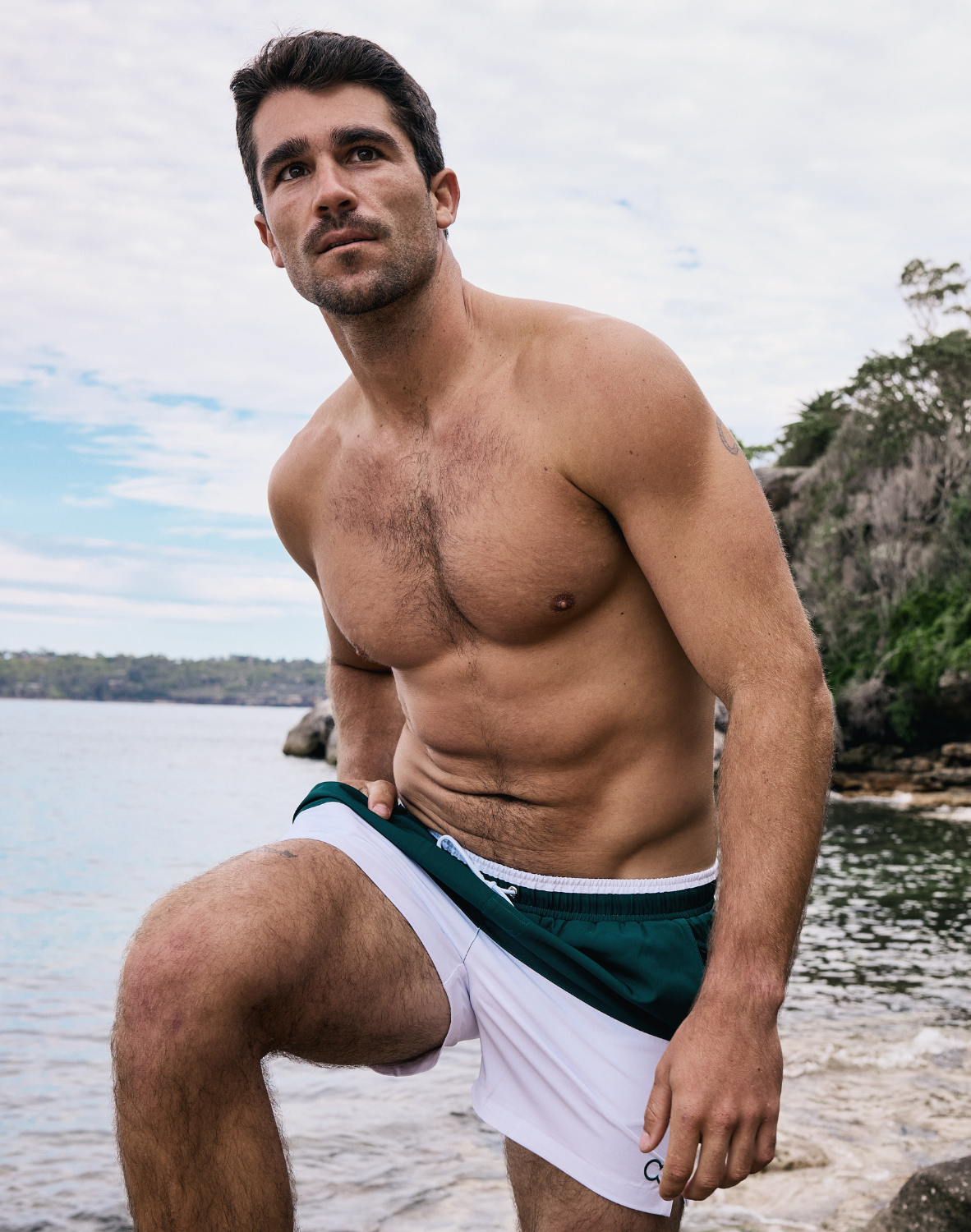 Colour-Blocked Byron Shorts - Calypso White/Green