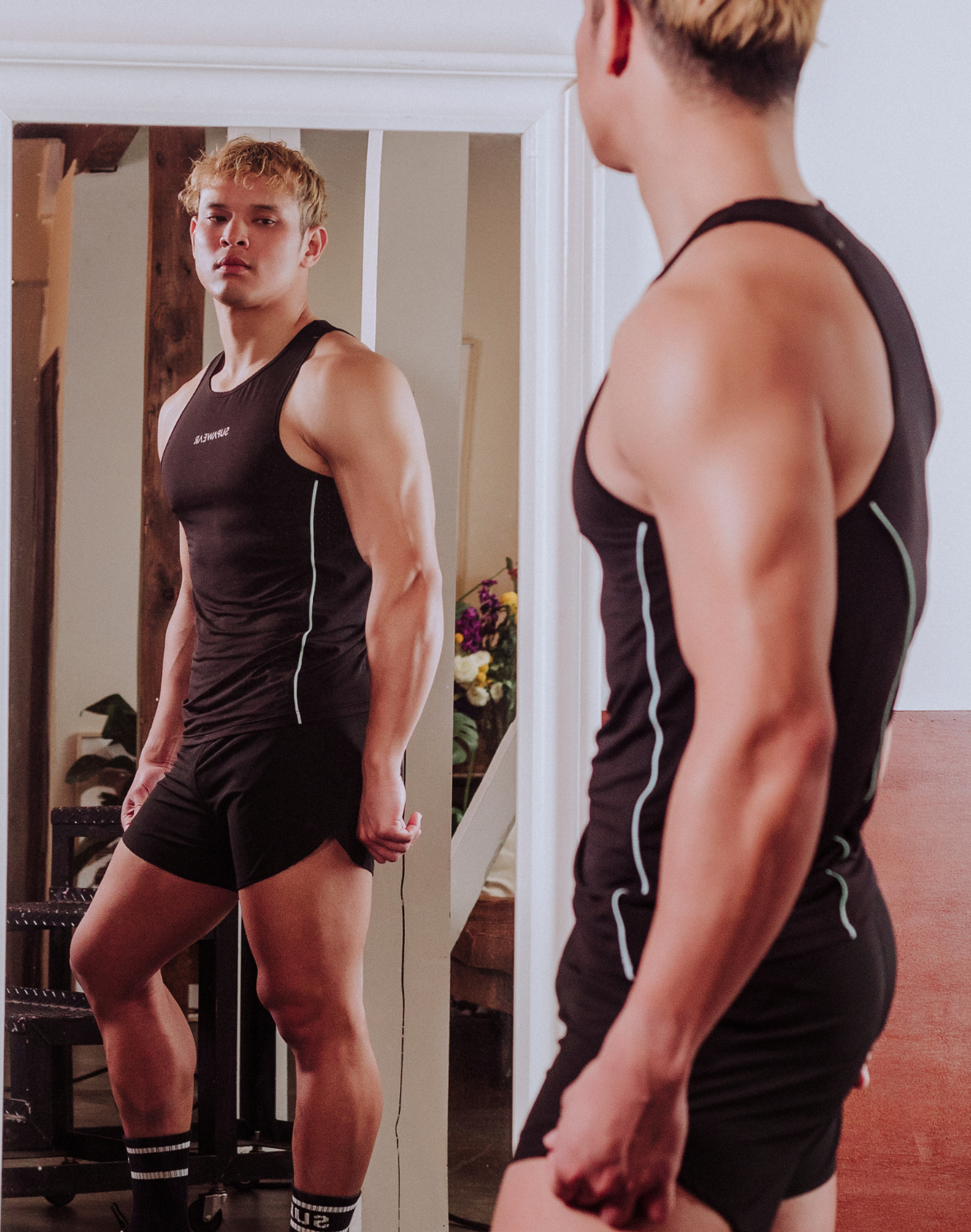 Semi-Squared Singlet - Black