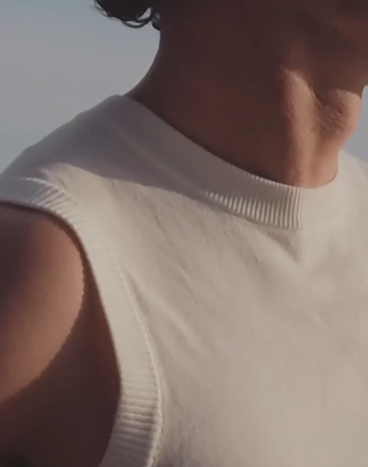 Sapphire Knit Vest - White